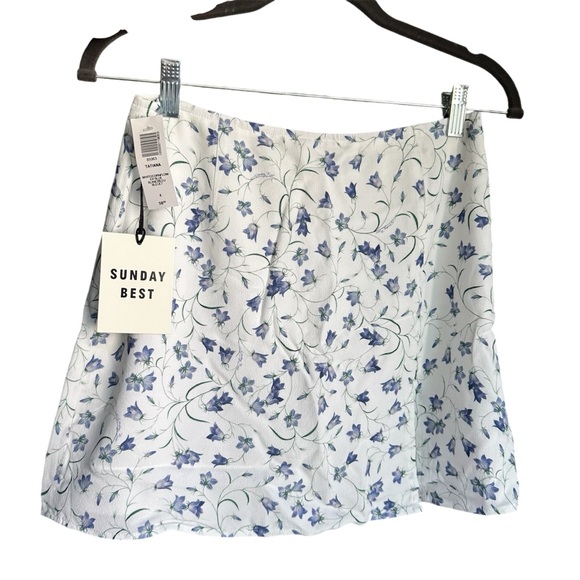 Sunday Best Floral Skirt - Picture 1 of 9